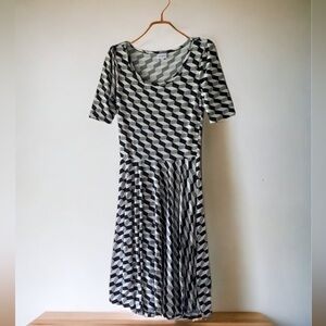 LuLaRoe Nicole, size small